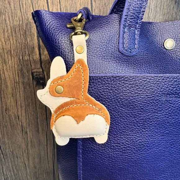 Portland Leather Dog Purse Charm FAST SHIP Chester Dog Keychain DAKOTA BONE - Picture 1 of 4